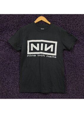 Nine Inch Nails Band Logo T-Shirt Size Small